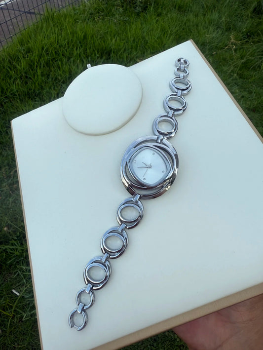 Infinity Loop Watch